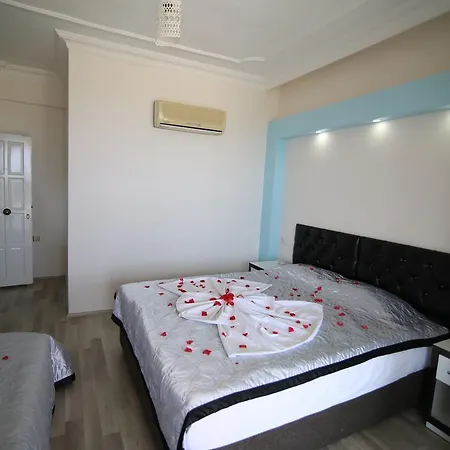 Hotel Deniz Finike